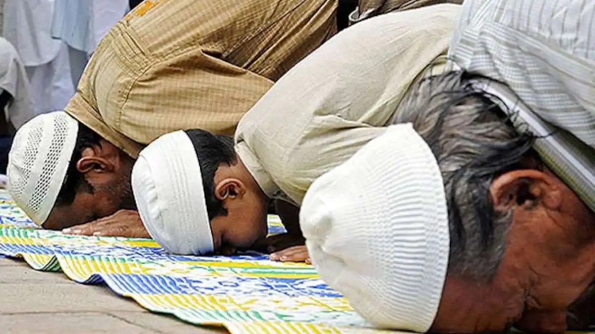 मस्जिद में ब’च्चे संग गंदी हरकत, आरोपी बोला- ‘चलो छत पर नमाज पढ़ना सिखाता हूं’…उसके बाद हुआ…